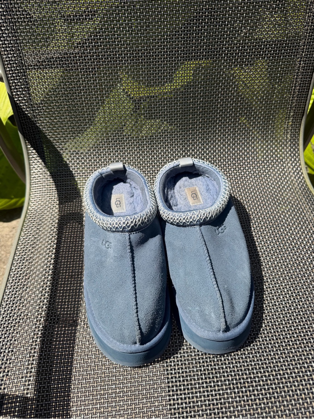 UGG Tazz ll platform slippers blue size 8 women’s